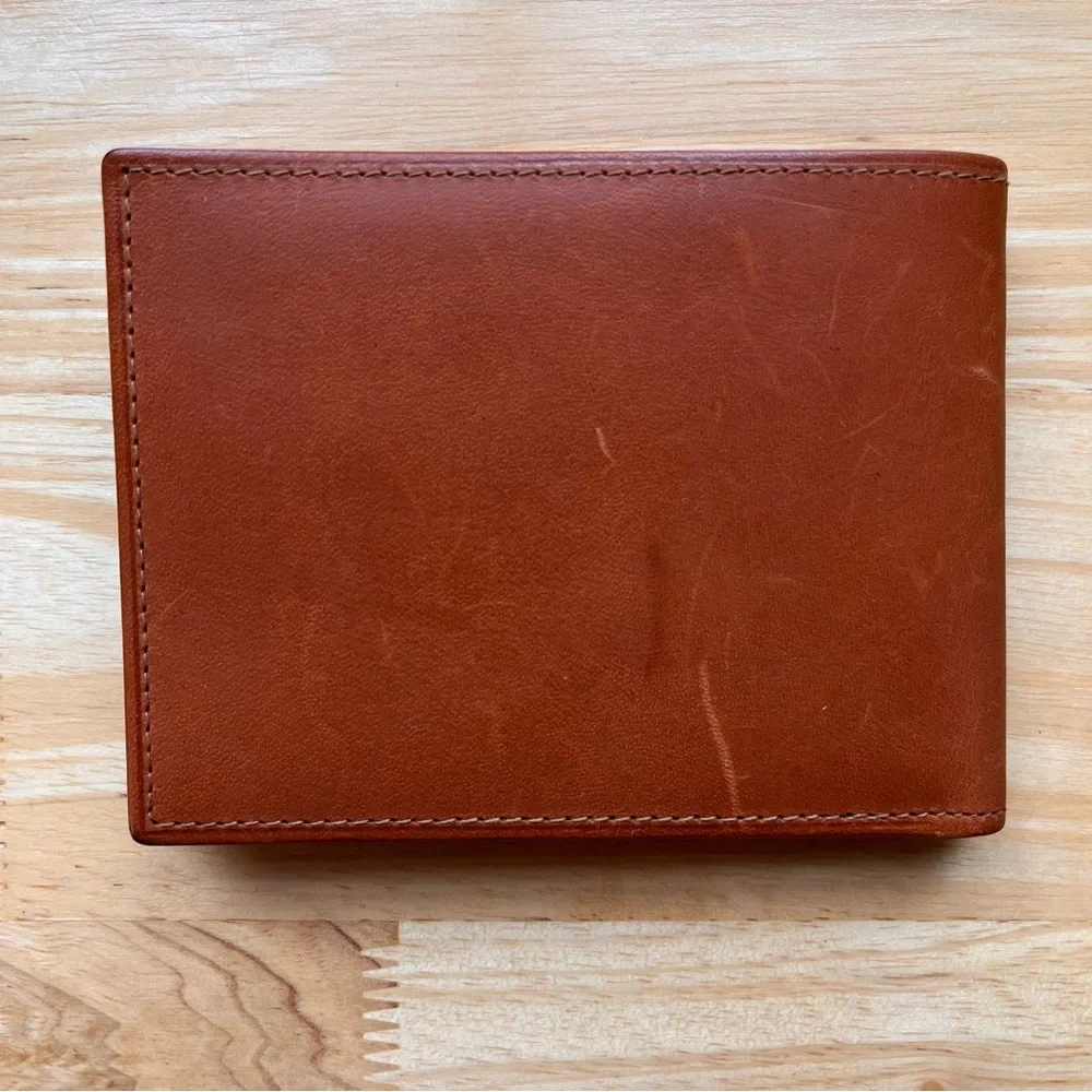 AMERICAN BELTING by BOSCA Italian Leather Bifold Wallet w/ Removable I.D. Insert